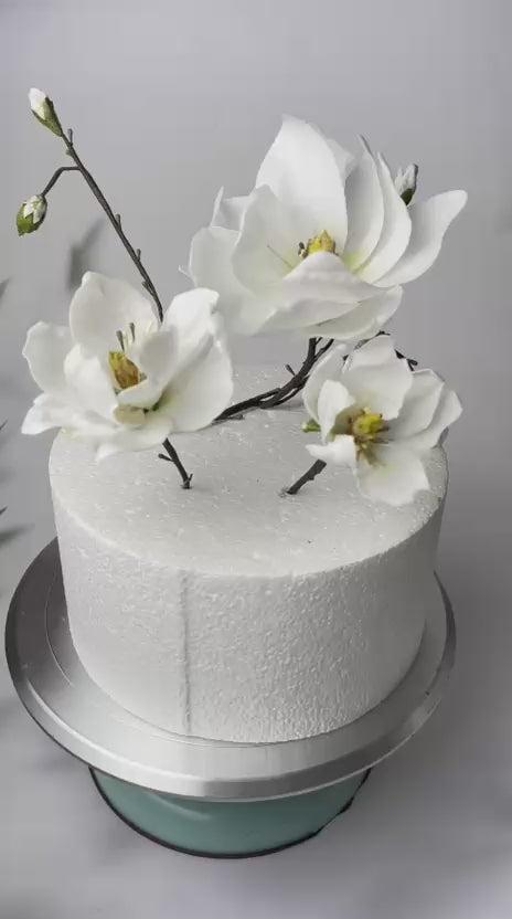 Handmade Wafer Paper Magnolias – Edible Wedding Cake Flowers