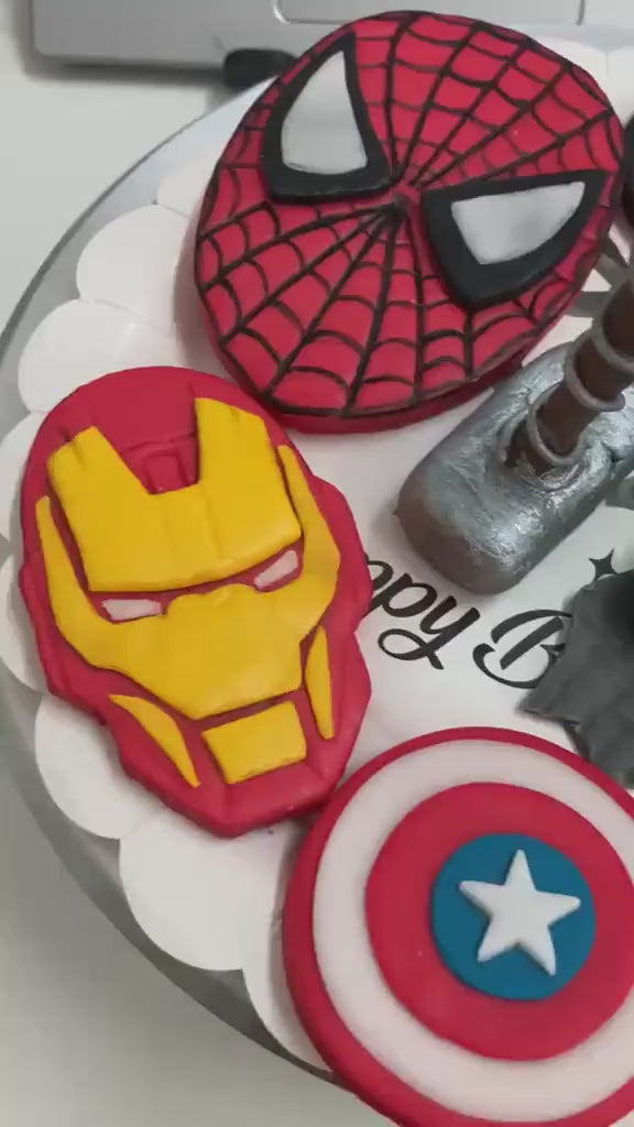 Superhero Fondant Cake Topper – Edible Sugar Paste Cake Decorations